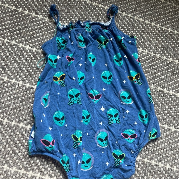 Posh peanut bubble 2T - Picture 2 of 2